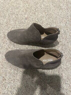 Women’s Gray Suede Heels Size 6 Back Zipper Low Heel Worn Once